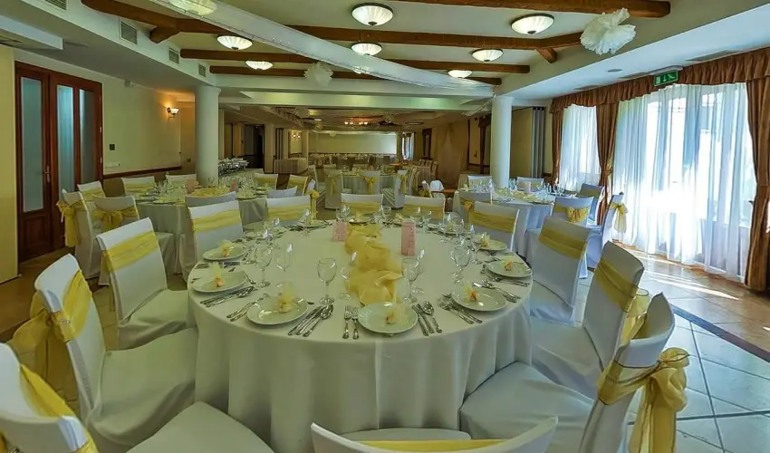 Gerby Kria Hotel s Lovasudvar Lajosmizse - Kedvezmnyes r csaldok rszreak (1 jtl)