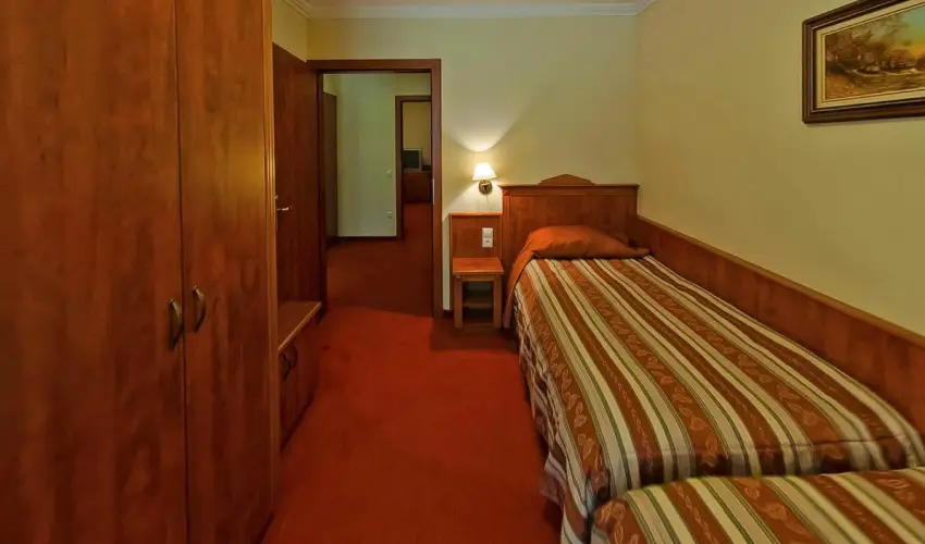 Gerby Kria Hotel s Lovasudvar Lajosmizse - Kedvezmnyes r csaldok rszreak (1 jtl)