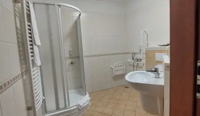 Gerby Kria Hotel s Lovasudvar Lajosmizse