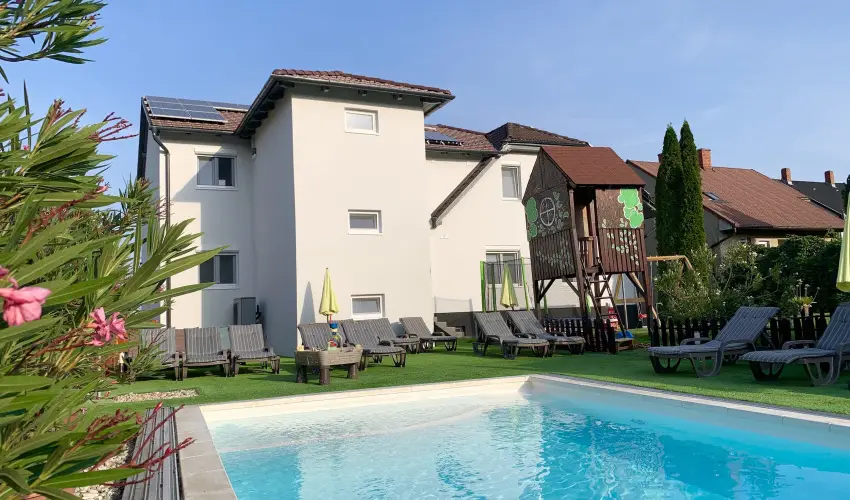 Mese Panzi Zalakaros - Szenzcis kikapcsolds Zalakaroson