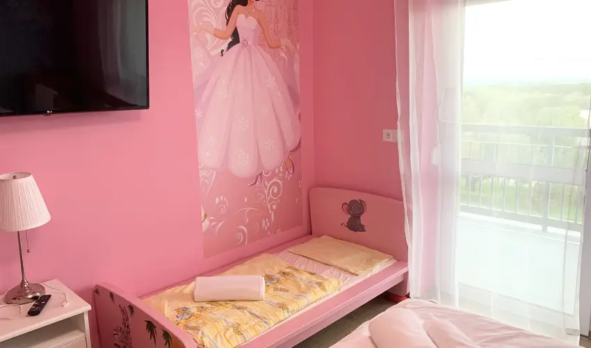 Mese Panzi Zalakaros - Szenzcis kikapcsolds Zalakaroson