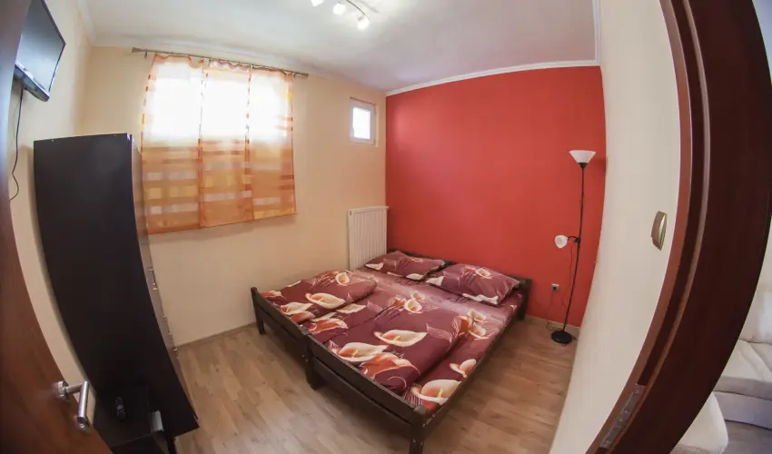 Gesztenys Vendghz Gyula - Kedvezmnyes r csaldok rszreak (1 jtl)