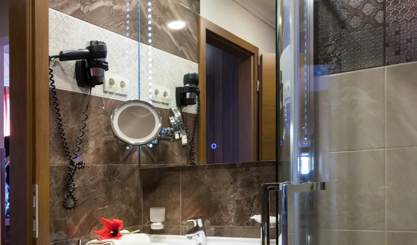Golden Ball Club Hotel Gy�r - Kedvezm�nyes �r csal�dok r�sz�reak reggelis ell�t�ssal (1 �jt�l)
