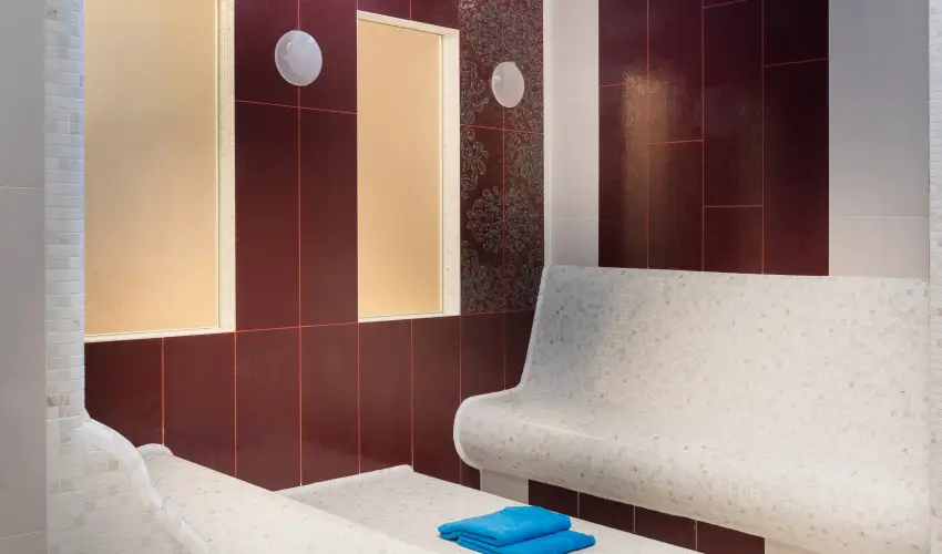 Golden Ball Club Hotel Gy�r - Kedvezm�nyes �r csal�dok r�sz�reak reggelis ell�t�ssal (1 �jt�l)