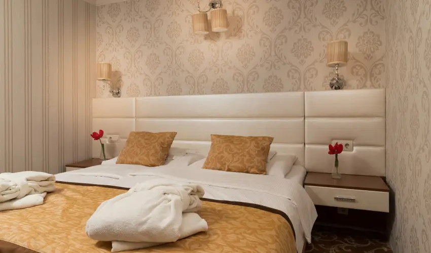 Golden Ball Club Hotel Gy�r - Kedvezm�nyes �r csal�dok r�sz�reak reggelis ell�t�ssal (1 �jt�l)