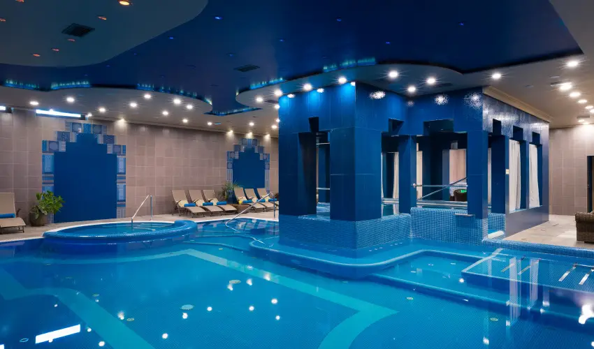 Golden Ball Club Hotel Gy�r - Kedvezm�nyes �r csal�dok r�sz�reak reggelis ell�t�ssal (1 �jt�l)