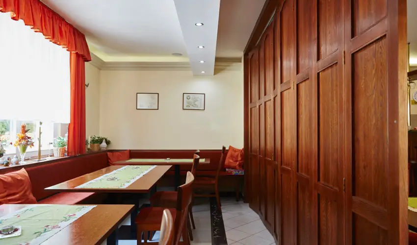 Gold Haus Panzi Balatonfred - Kedvezmnyes r csaldok rszreak reggelis elltssal (1 jtl)