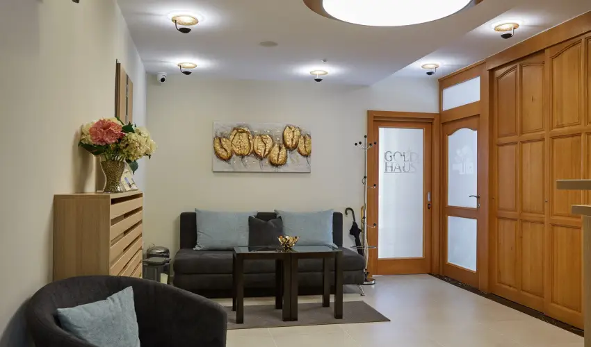 Gold Haus Panzi Balatonfred - Kedvezmnyes r csaldok rszreak reggelis elltssal (1 jtl)