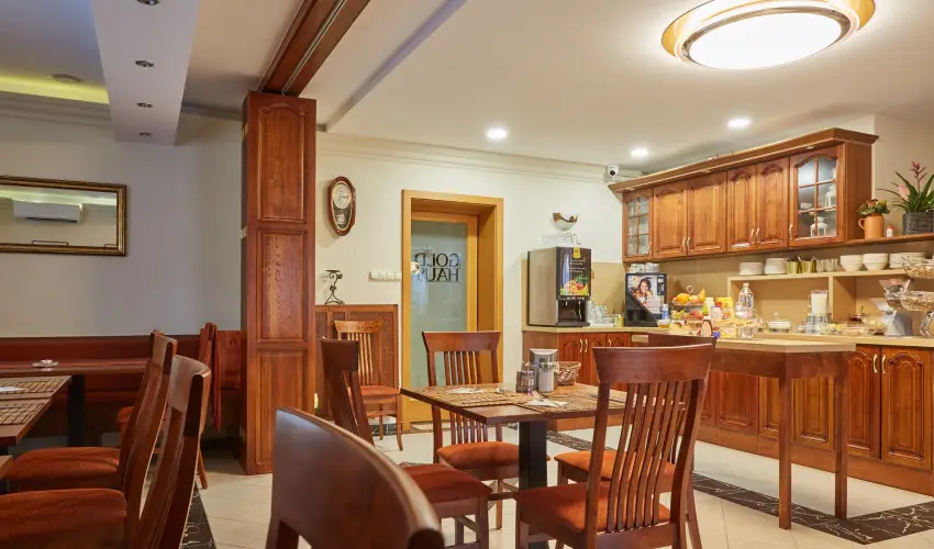 Gold Haus Panzi Balatonfred - Kedvezmnyes r csaldok rszreak reggelis elltssal (1 jtl)