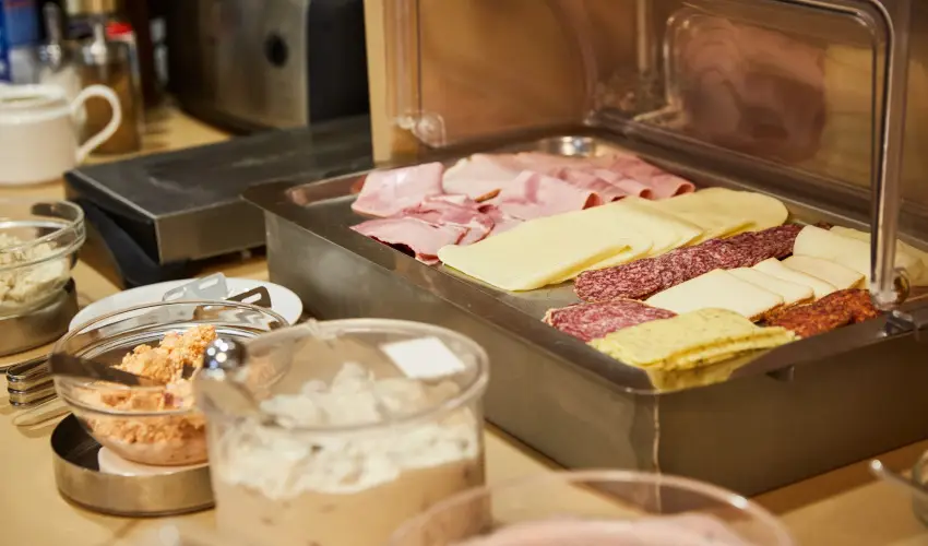 Gold Haus Panzi Balatonfred - Kedvezmnyes r csaldok rszreak reggelis elltssal (1 jtl)