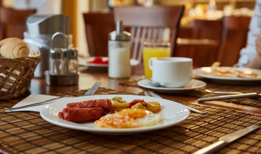 Gold Haus Panzi Balatonfred - Kedvezmnyes r csaldok rszreak reggelis elltssal (1 jtl)