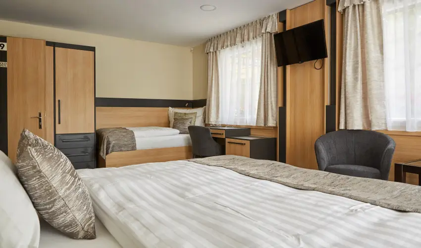 Gold Haus Panzi Balatonfred - Kedvezmnyes r csaldok rszreak reggelis elltssal (1 jtl)