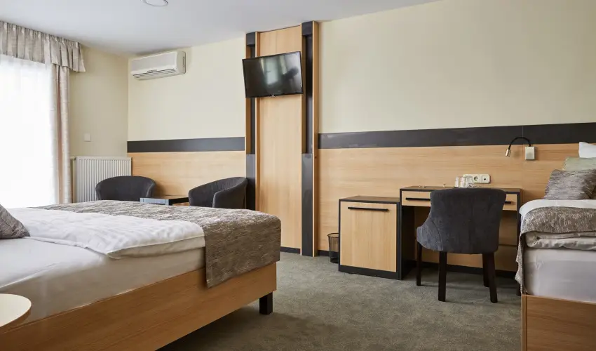 Gold Haus Panzi Balatonfred - Kedvezmnyes r csaldok rszreak reggelis elltssal (1 jtl)