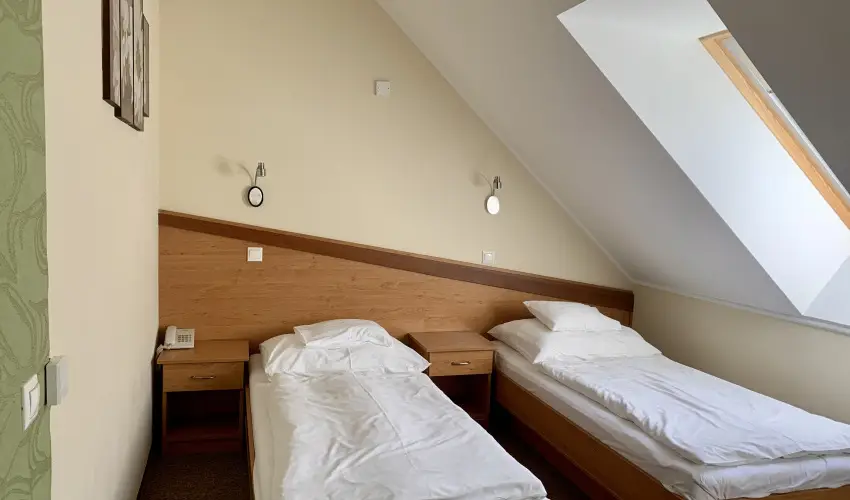 Granada Konferencia Wellness �s Sport Hotel Kecskem�t - �des Kettesben (1 �jt�l)