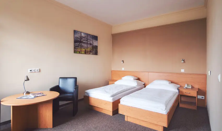 Granada Konferencia Wellness �s Sport Hotel Kecskem�t - �des Kettesben (1 �jt�l)