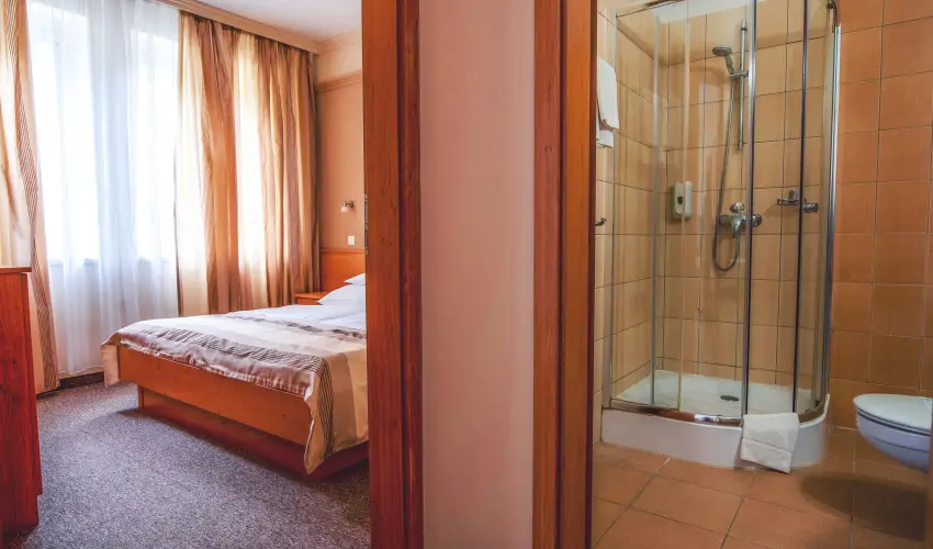 Granada Konferencia Wellness �s Sport Hotel Kecskem�t - �des Kettesben (1 �jt�l)