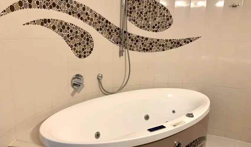 Granada Konferencia Wellness �s Sport Hotel Kecskem�t - �des Kettesben (1 �jt�l)