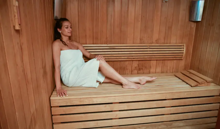 Grand Hotel Esztergom Esztergom - Flpanzis napi r frdbelpvel (1 jtl)