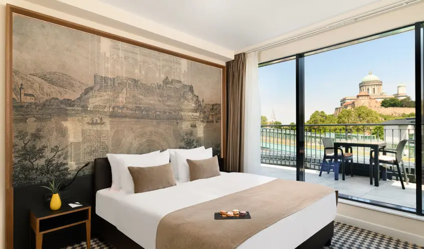 Grand Hotel Esztergom Esztergom - Flpanzis napi r frdbelpvel (1 jtl)