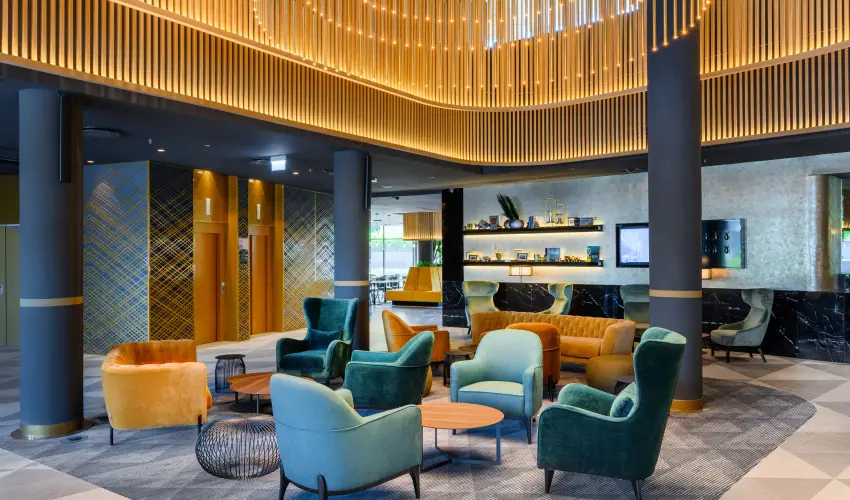 Grand Hotel Esztergom Esztergom - Flpanzis napi r frdbelpvel (1 jtl)