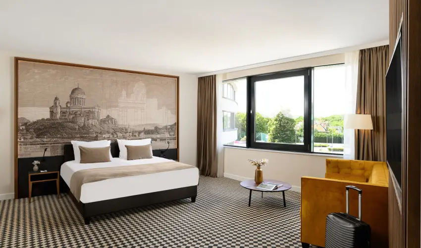 Grand Hotel Esztergom Esztergom - Flpanzis napi r frdbelpvel (1 jtl)
