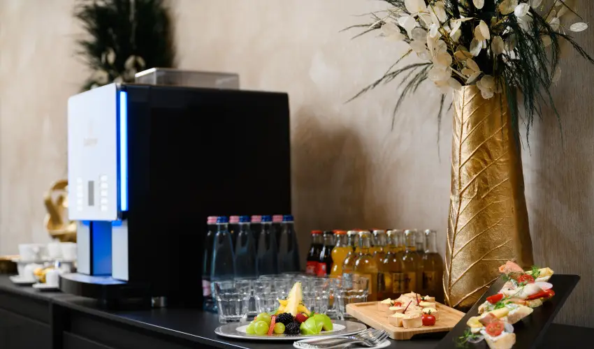 Grand Hotel Esztergom Esztergom - Flpanzis napi r frdbelpvel (1 jtl)