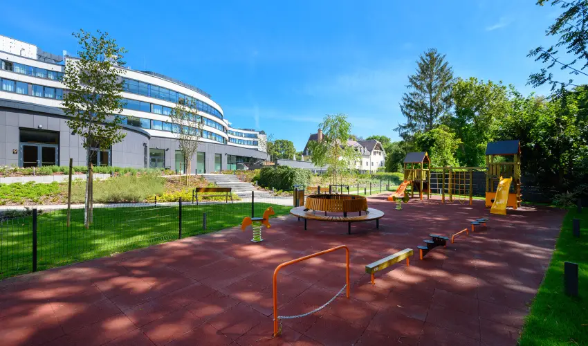 Grand Hotel Esztergom Esztergom - Flpanzis napi r frdbelpvel (1 jtl)