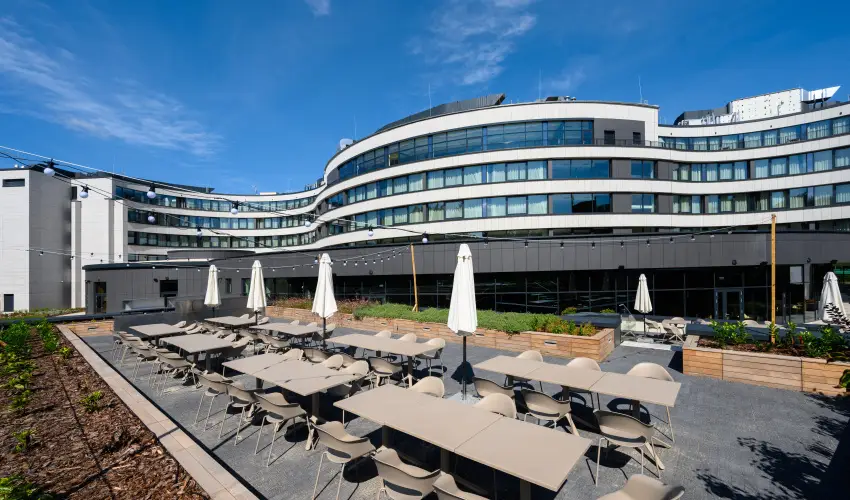 Grand Hotel Esztergom Esztergom - Flpanzis napi r frdbelpvel (1 jtl)