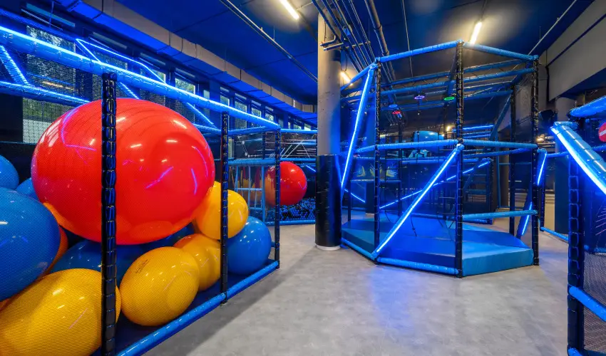 Grand Hotel Esztergom Esztergom - Flpanzis napi r frdbelpvel (1 jtl)