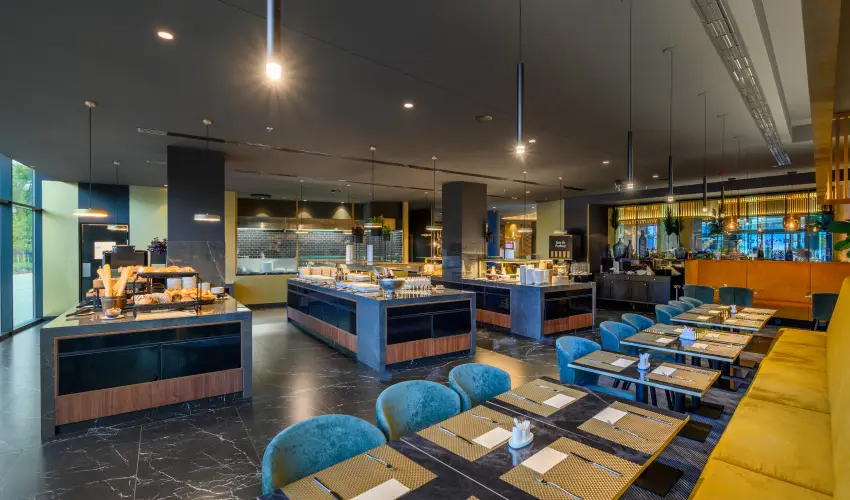 Grand Hotel Esztergom Esztergom - Flpanzis napi r frdbelpvel (1 jtl)