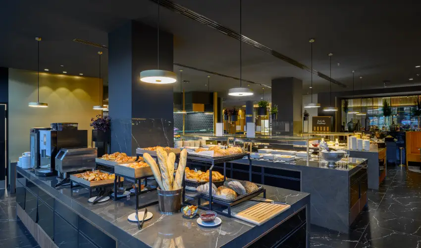 Grand Hotel Esztergom Esztergom - Flpanzis napi r frdbelpvel (1 jtl)