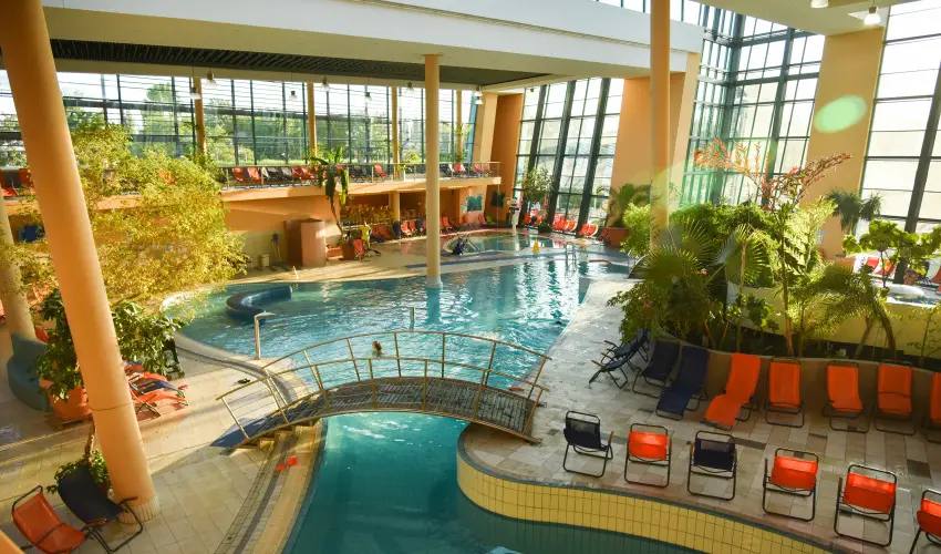 Grand Hotel Esztergom Esztergom - Flpanzis napi r frdbelpvel (1 jtl)