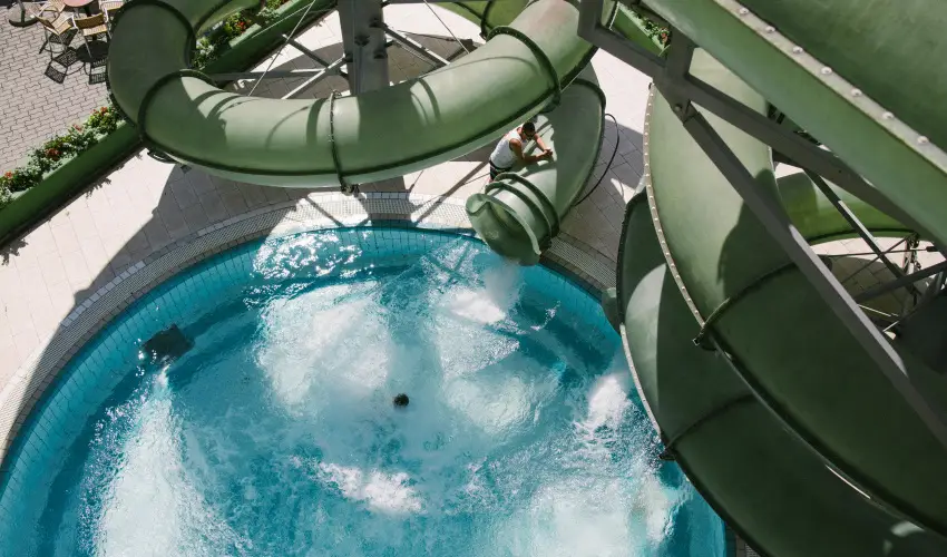 Grand Hotel Esztergom Esztergom - Flpanzis napi r frdbelpvel (1 jtl)