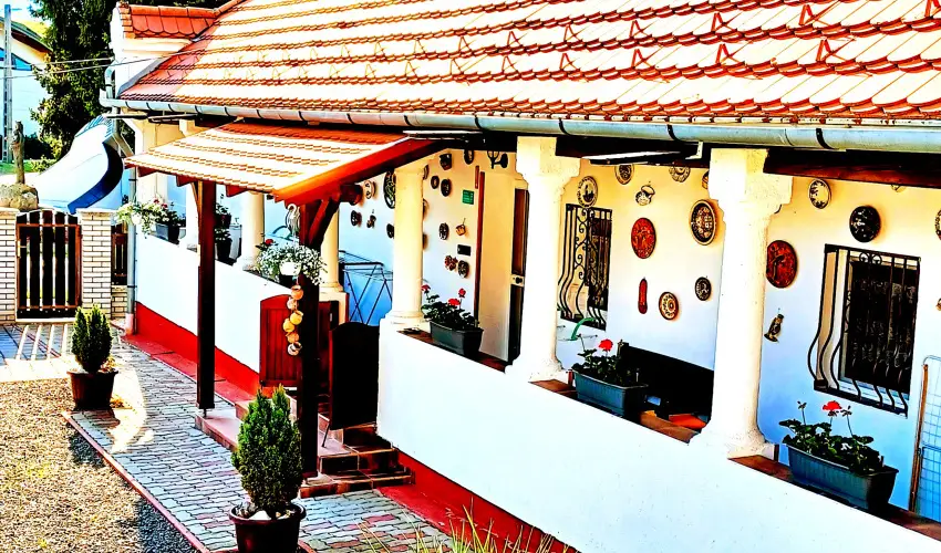 Harmony Vend�gh�z Egerszal�k - Kedvezm�nyes �r csal�dok r�sz�reak ell�t�s n�lk�l
