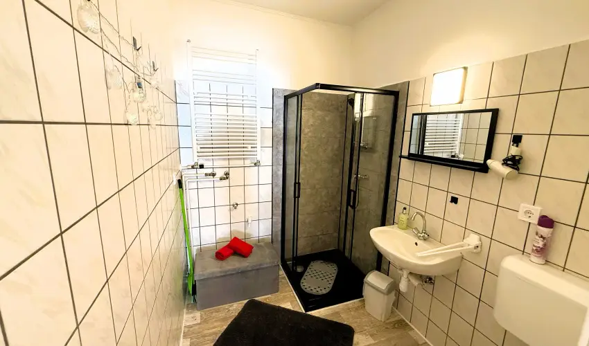 Harmony Vend�gh�z Egerszal�k - Kedvezm�nyes �r csal�dok r�sz�reak ell�t�s n�lk�l