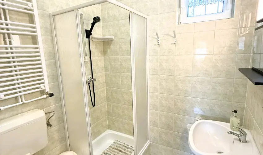 Harmony Vend�gh�z Egerszal�k - Kedvezm�nyes �r csal�dok r�sz�reak ell�t�s n�lk�l