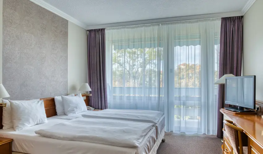 Ensana Thermal H�v�z H�v�z - �vind�t� el�foglal�si aj�nlat (1 �jt�l)