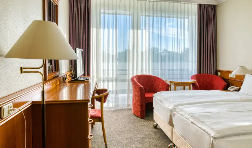 Ensana Thermal H�v�z H�v�z - �vind�t� el�foglal�si aj�nlat (1 �jt�l)