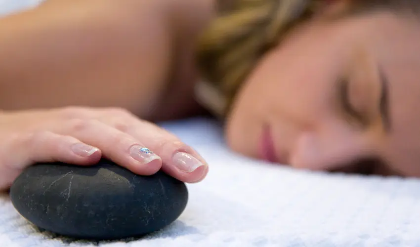 H�tk�ti Wellness Hotel & Lovaspark M�r - Kedvezm�nyes �r csal�dok r�sz�reak reggelis ell�t�ssal (1 �jt�l)