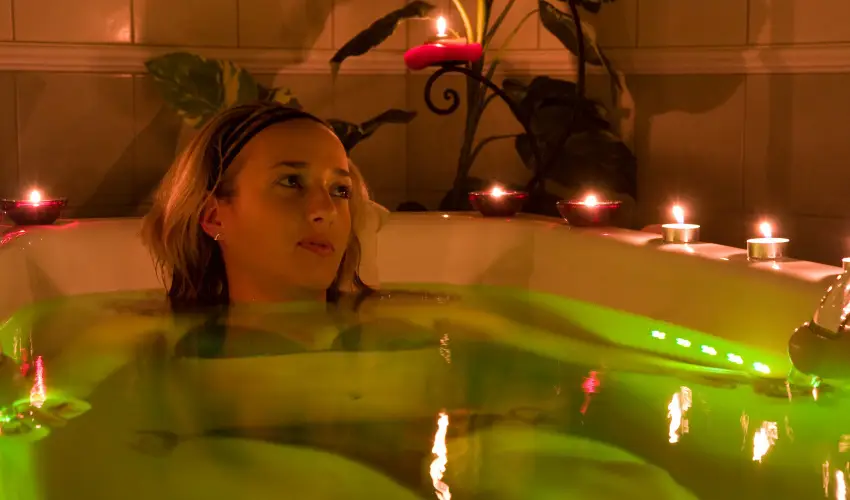 H�tk�ti Wellness Hotel & Lovaspark M�r - Kedvezm�nyes �r csal�dok r�sz�reak reggelis ell�t�ssal (1 �jt�l)