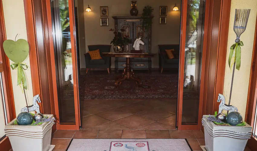 H�tk�ti Wellness Hotel & Lovaspark M�r - Kedvezm�nyes �r csal�dok r�sz�reak reggelis ell�t�ssal (1 �jt�l)