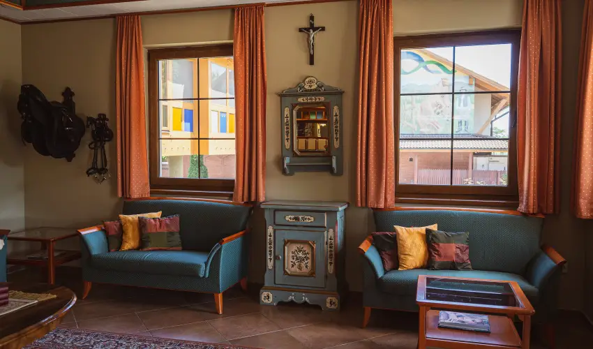 H�tk�ti Wellness Hotel & Lovaspark M�r - Kedvezm�nyes �r csal�dok r�sz�reak reggelis ell�t�ssal (1 �jt�l)