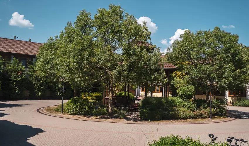 H�tk�ti Wellness Hotel & Lovaspark M�r - Kedvezm�nyes �r csal�dok r�sz�reak reggelis ell�t�ssal (1 �jt�l)