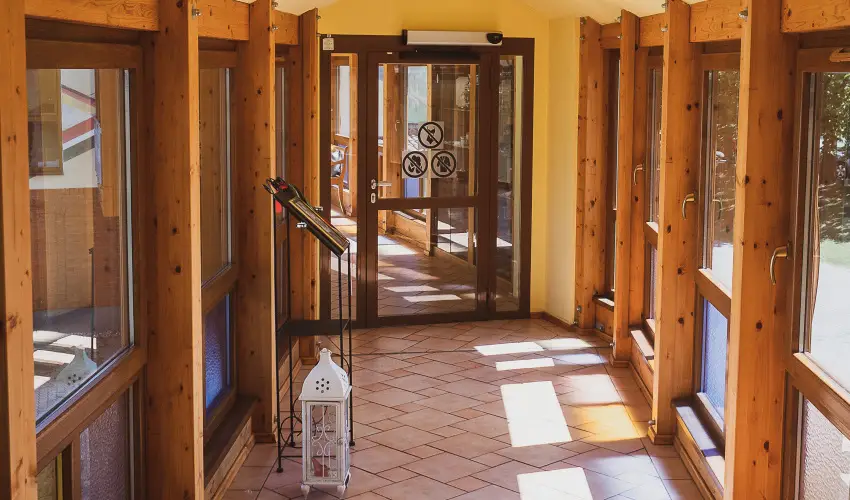 H�tk�ti Wellness Hotel & Lovaspark M�r - Kedvezm�nyes �r csal�dok r�sz�reak reggelis ell�t�ssal (1 �jt�l)