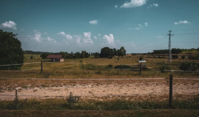 H�tk�ti Wellness Hotel & Lovaspark M�r - Kedvezm�nyes �r csal�dok r�sz�reak reggelis ell�t�ssal (1 �jt�l)