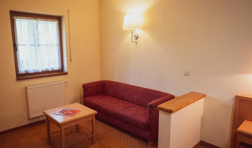 H�tk�ti Wellness Hotel & Lovaspark M�r - Kedvezm�nyes �r csal�dok r�sz�reak reggelis ell�t�ssal (1 �jt�l)