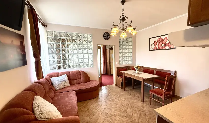 HoldLux Apartmanok S�rv�r - Kedvezm�nyes aj�nlat (min. 2 �j)