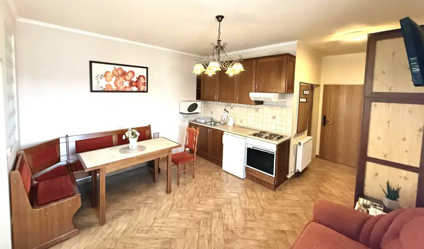 HoldLux Apartmanok S�rv�r - Kedvezm�nyes aj�nlat (min. 2 �j)