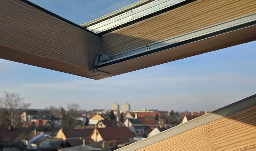 Holdvir�g Hotel S�rv�r - Kedvezm�nyes �r csal�dok r�sz�reak f�lpanzi�val (1 �jt�l)