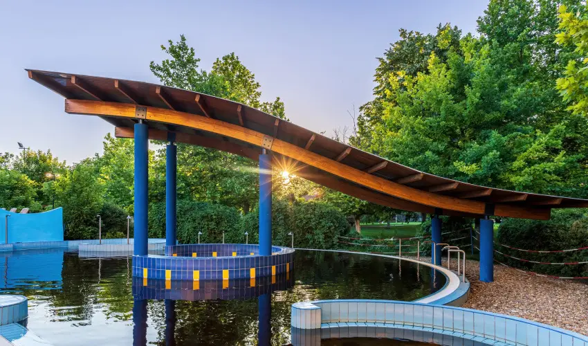 Holiday Apartman Mrahalom - Kedvezmnyes r csaldok rszreak (1 jtl)